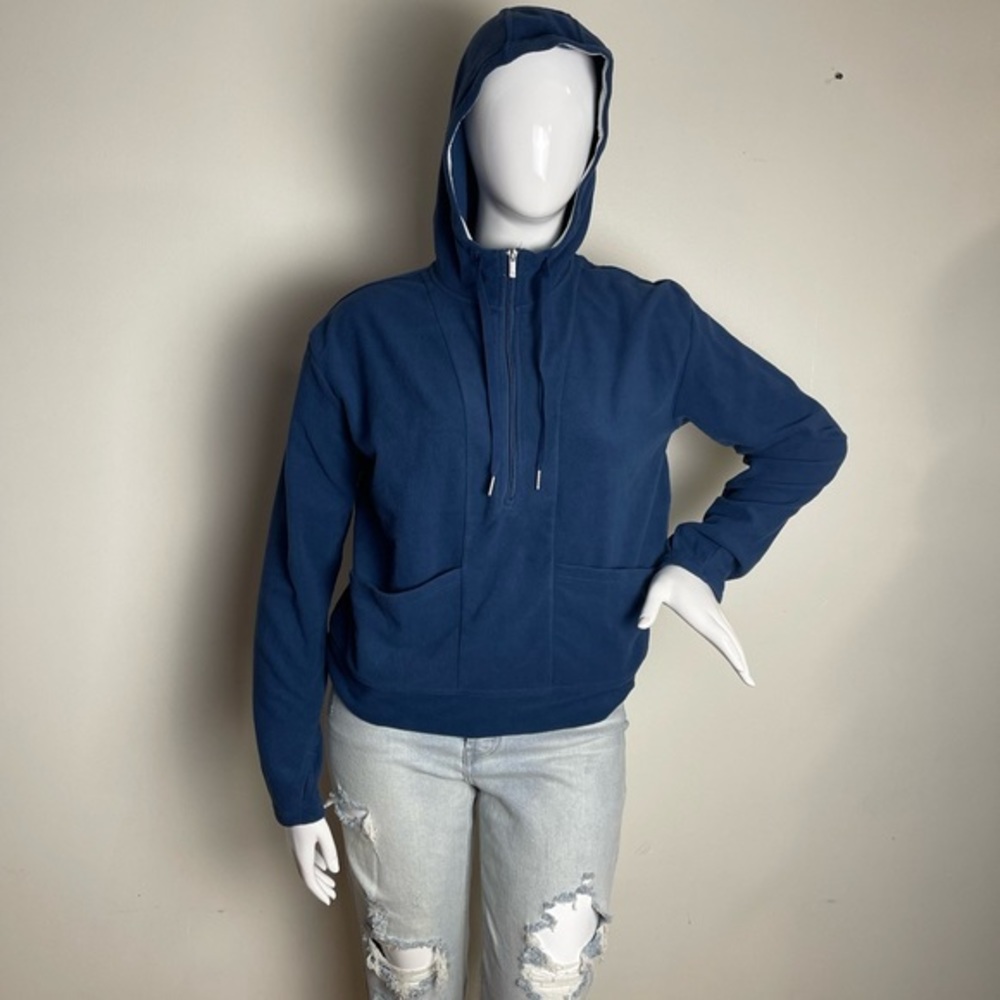 ⭐️All in Motion Women's‎ Hooded blue size L